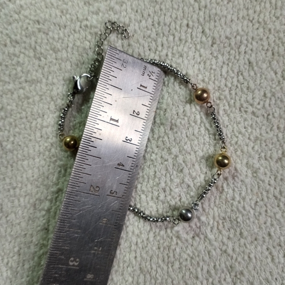 Goldtone silvertone bead chain bracelet - Picture 2 of 3